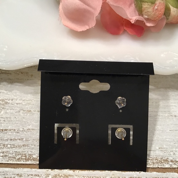 Pearl Earrings Bundle - Picture 7 of 8